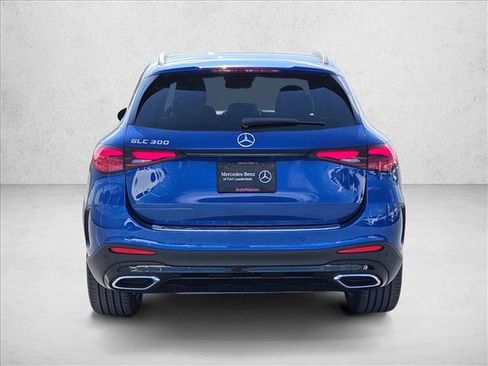 Used 2025 Mercedes-Benz GLC 300 image 8