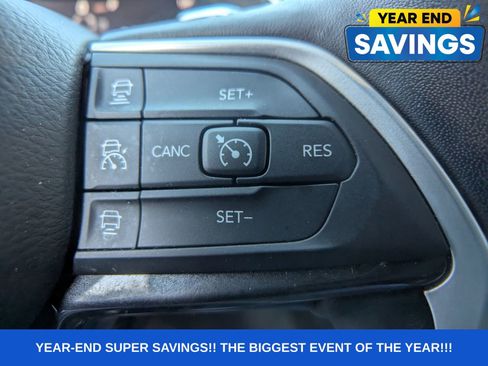 Used 2021 Jeep Grand Cherokee L Laredo w/ Luxury Tech Group I image 31