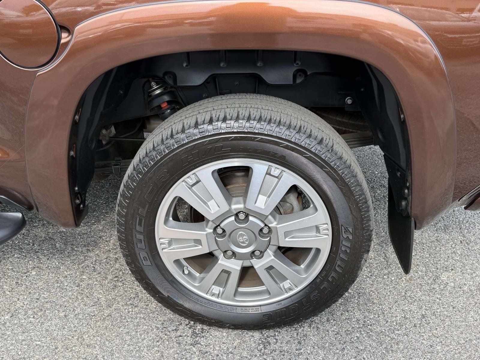 Used 2014 Toyota Tundra 1794 Edition AWD/4WD image 33