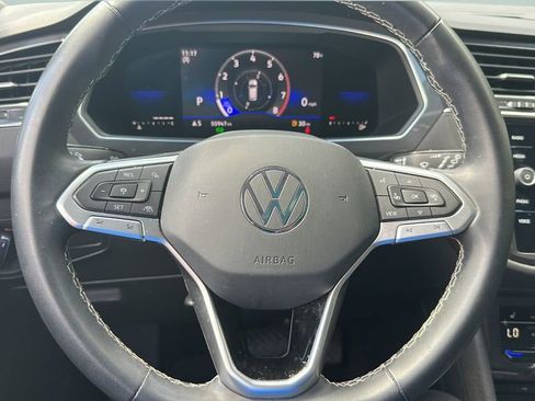 Certified 2023 Volkswagen Tiguan SE w/ Panoramic Sunroof Package FWD image 14