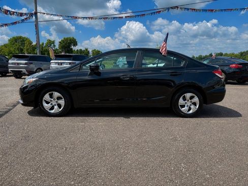 Used 2014 Honda Civic LX image 2