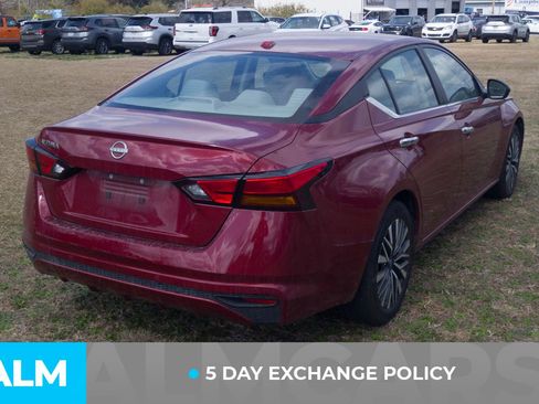 Used 2025 Nissan Altima 2.5 SV image 3