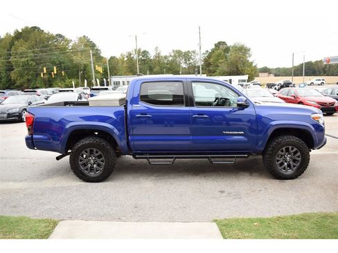 Used 2023 Toyota Tacoma 4x4 Double Cab image 6
