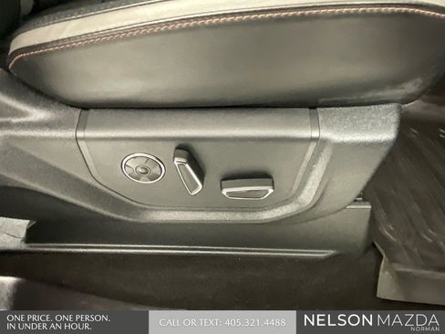 Used 2018 Ford F150 Platinum w/ Equipment Group 701A Luxury image 27