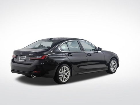 Used 2025 BMW 330i xDrive Sedan w/ Premium Package AWD/4WD image 5