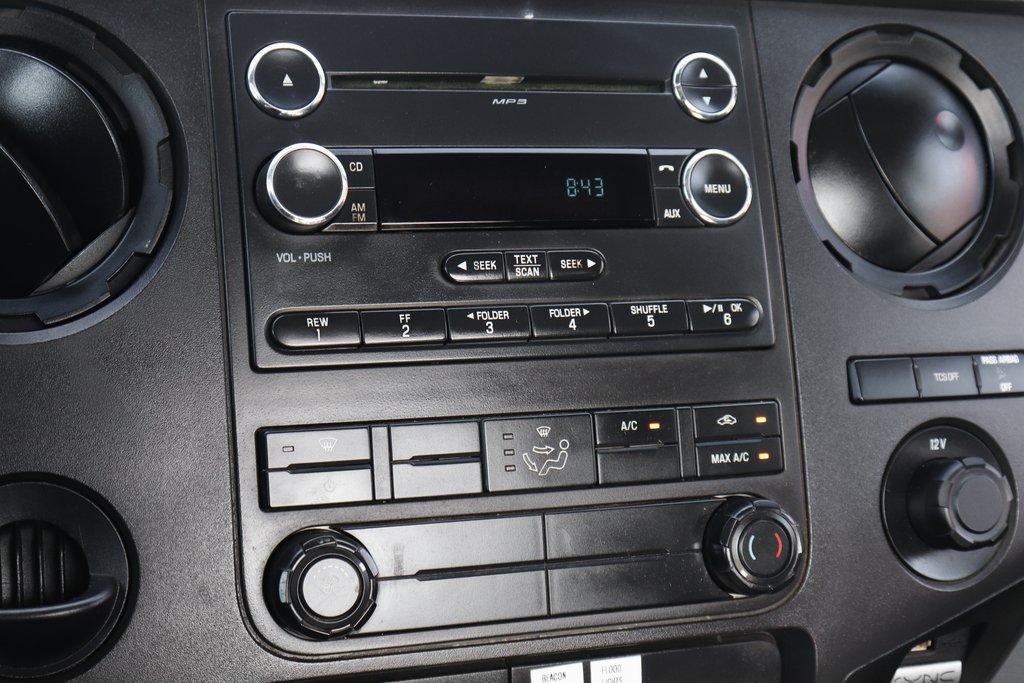 Used 2015 Ford F550 2WD Regular Cab Super Duty image 25