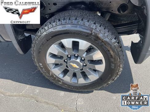 Used 2024 Chevrolet Silverado 2500 Custom w/ Custom Value Package AWD/4WD image 38