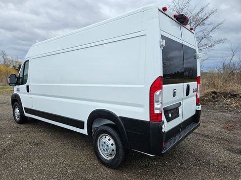 Used 2022 RAM ProMaster 2500 image 5