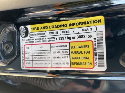 Used 2017 Ford F250 Lariat w/ Chrome Package image 44