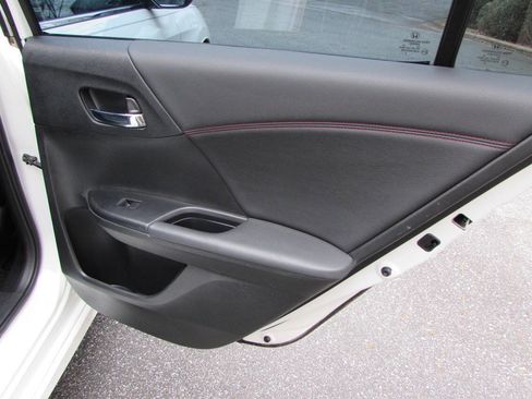 Used 2017 Honda Accord Sport Special Edition image 30