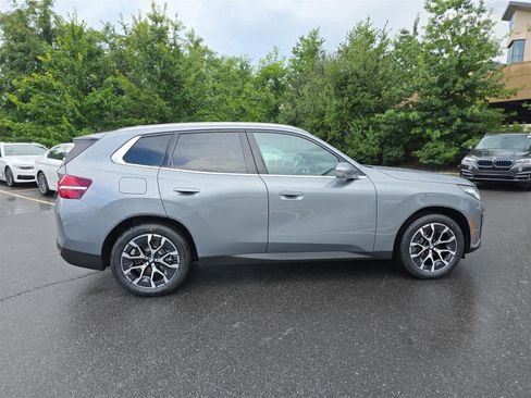 Used 2025 BMW X3 xDrive30i image 2
