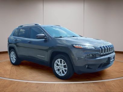 Used 2017 Jeep Cherokee Latitude w/ Safety/Convenience Group