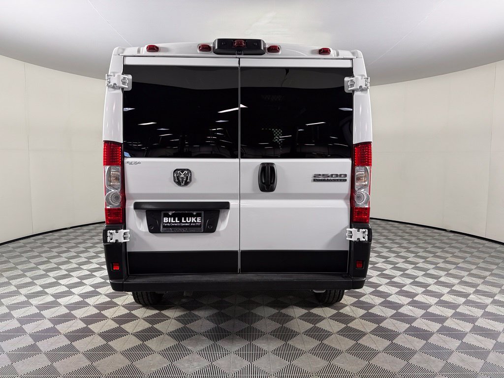 Used 2025 RAM ProMaster 2500 w/ U-Haul Equipment Group FWD image 10