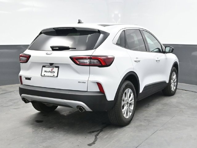 Used 2023 Ford Escape Active AWD/4WD image 7