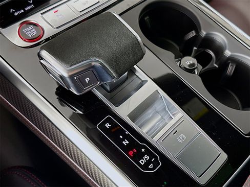 New 2026 Audi RS Q8 performance image 17