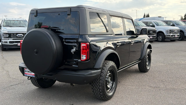 Certified 2022 Ford Bronco Black Diamond AWD/4WD image 3