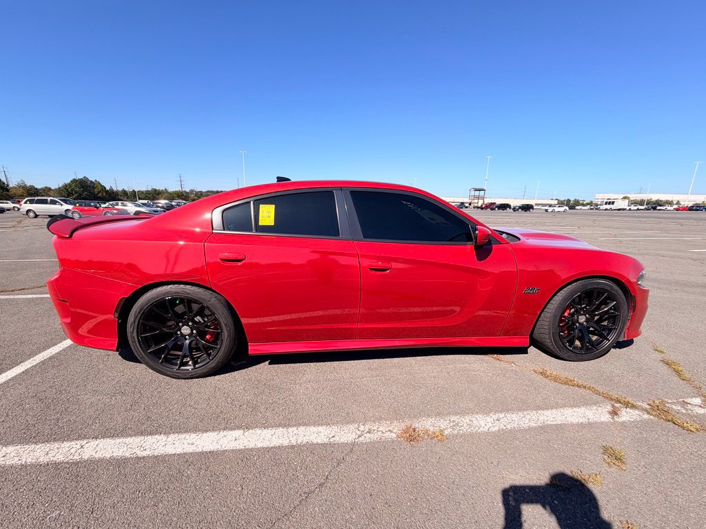Used 2016 Dodge Charger SRT w/ Technology Group RWD image 6