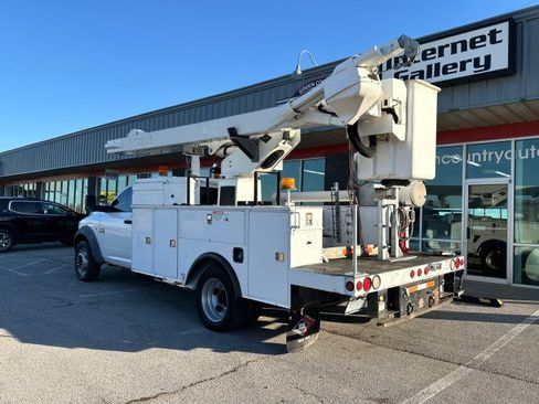 Used 2011 RAM 5500 2WD Regular Cab w/ ST Decor Group image 8