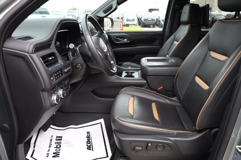 Used 2023 GMC Yukon AT4 w/ AT4 Premium Plus Package AWD/4WD image 11