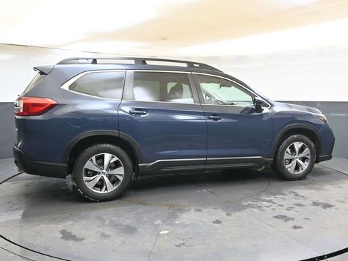 Used 2024 Subaru Ascent Premium w/ Convenience Package image 6
