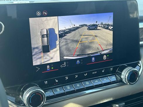 New 2026 GMC Canyon Denali image 14