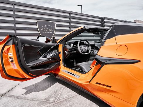 Used 2024 Chevrolet Corvette Z06 w/ Z07 Performance Package image 34