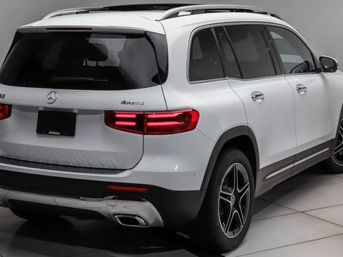 New 2026 Mercedes-Benz GLB 250 4MATIC image 3