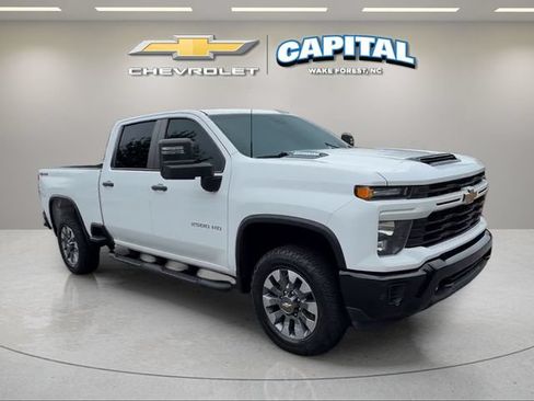 Used 2024 Chevrolet Silverado 2500 Custom w/ Custom Value Package AWD/4WD image 8