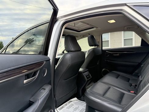 Used 2015 Lexus NX 300h AWD image 18