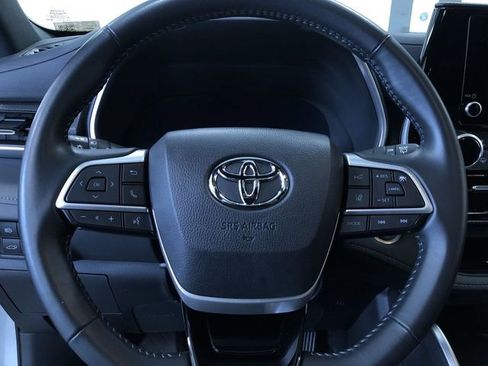 Certified 2025 Toyota Highlander XSE AWD/4WD image 23