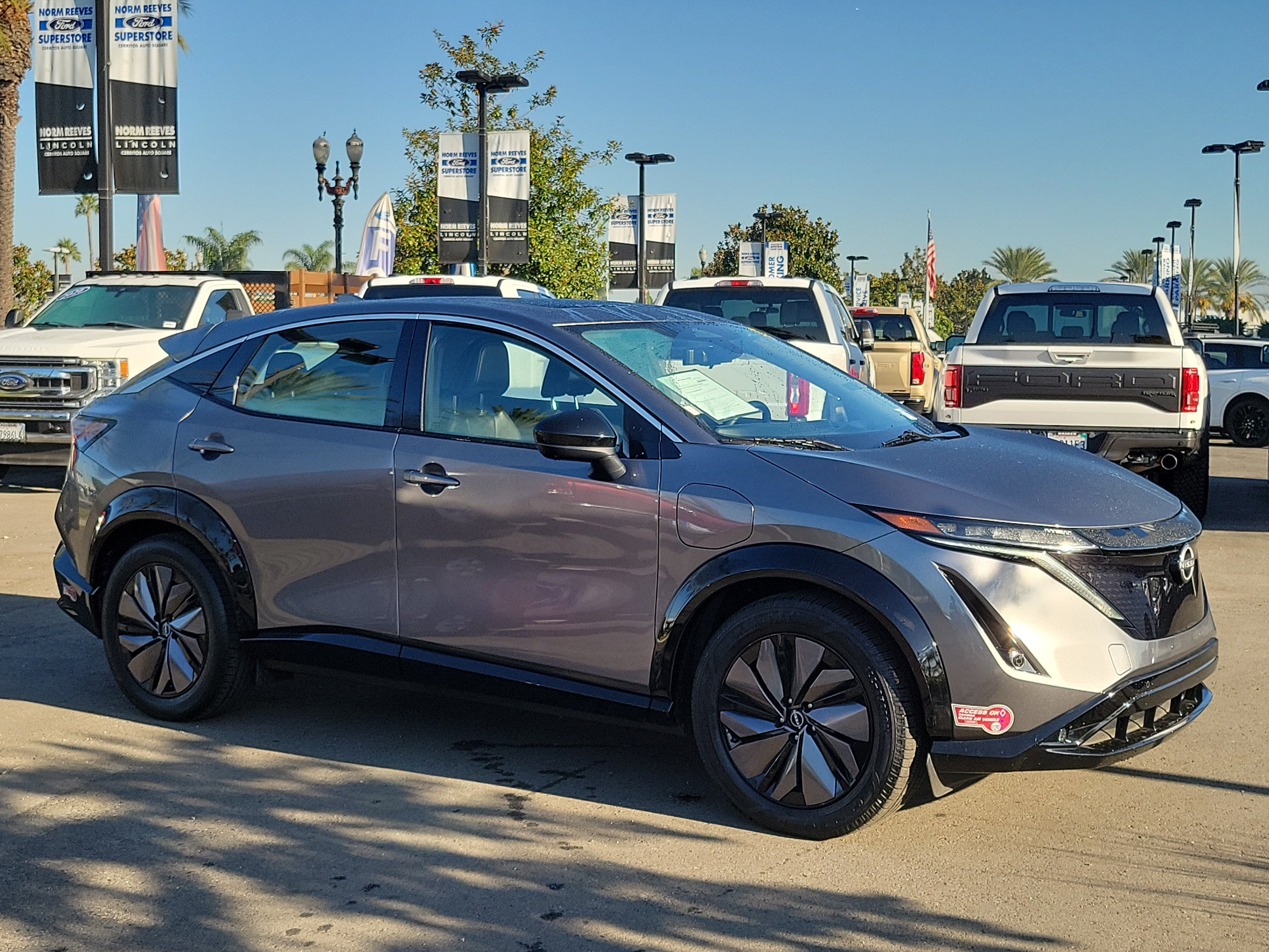 Used 2024 Nissan Ariya FWD image 25