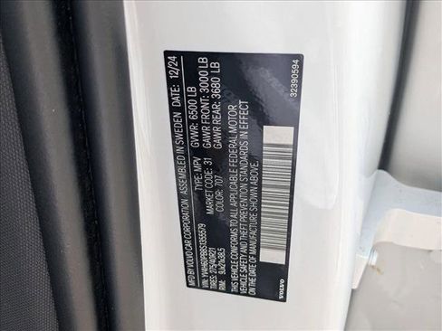 Certified 2025 Volvo XC90 T8 Plus w/ Protection Package Premier image 24