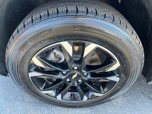 Used 2023 Chevrolet TrailBlazer LT AWD/4WD image 9