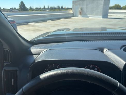 Used 2026 Nissan Frontier PRO-4X AWD/4WD image 34
