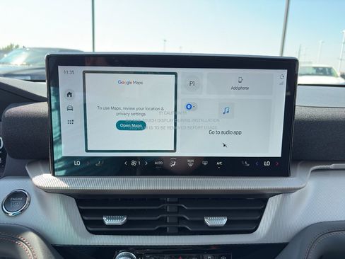 Used 2025 Ford Explorer Active image 13