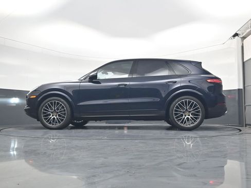 Used 2019 Porsche Cayenne S image 18