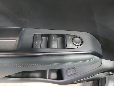 Used 2025 GMC Acadia AT4 w/ LPO, Floor Liner Package AWD/4WD image 32