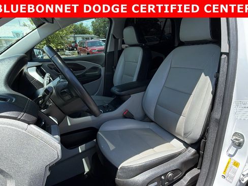 Used 2024 GMC Terrain SLT FWD image 12