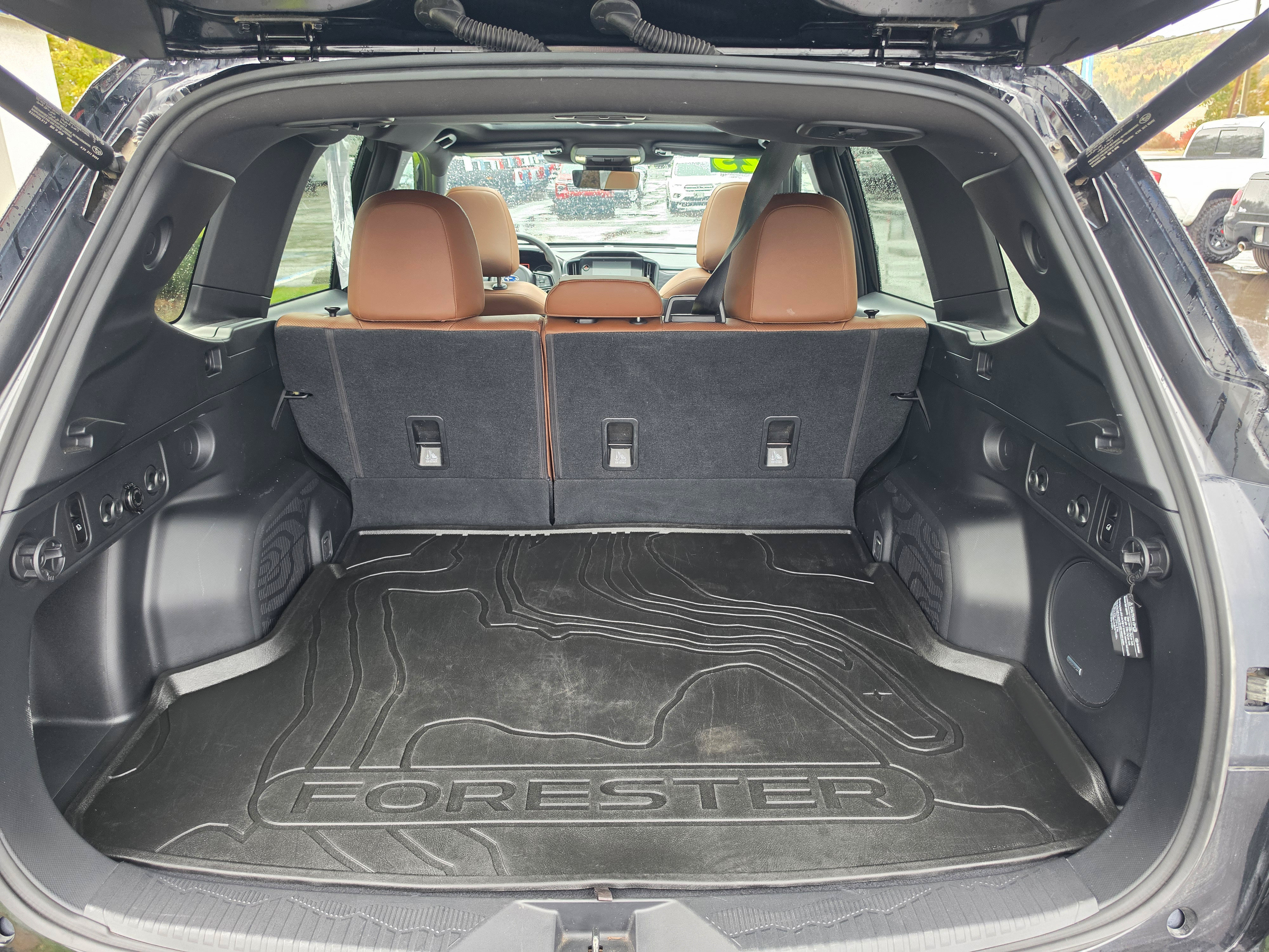 Used 2025 Subaru Forester Touring AWD/4WD image 5