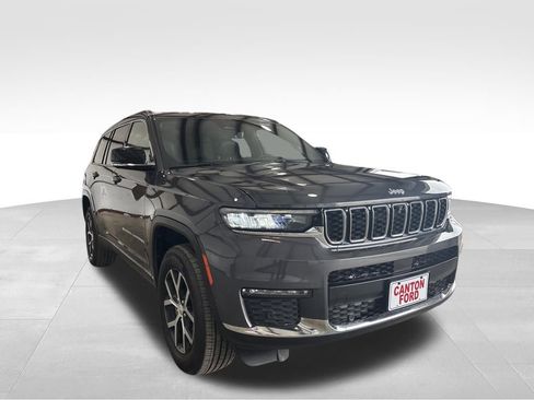 Used 2024 Jeep Grand Cherokee L Limited w/ Luxury Tech Group II image 8