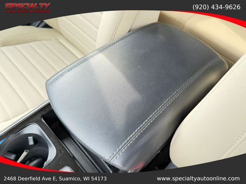 Used 2020 Ford Edge SE w/ Cargo Accessory Package FWD image 28