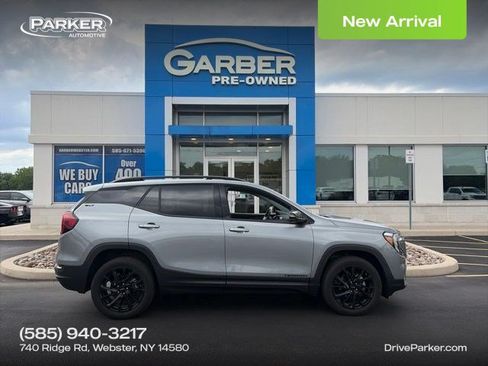 Used 2024 GMC Terrain SLT w/ Elevation Edition AWD/4WD image 1