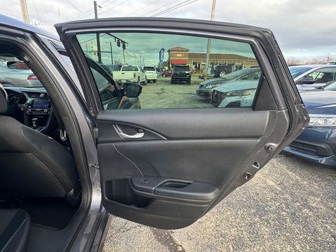 Used 2020 Honda Civic Sport image 18