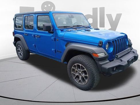 Used 2024 Jeep Wrangler Unlimited Sport AWD/4WD image 5