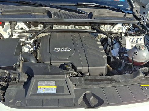 Used 2023 Audi Q5 2.0T Premium w/ Convenience Package image 28