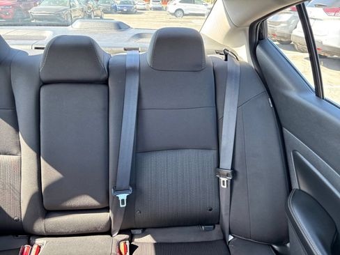 Used 2025 Nissan Altima 2.5 SV FWD image 38