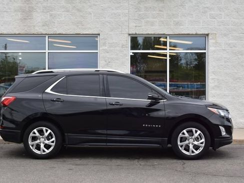 Used 2018 Chevrolet Equinox LT FWD image 3