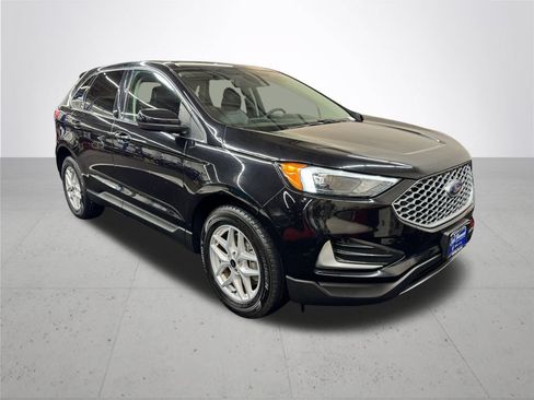 Used 2023 Ford Edge SEL AWD/4WD image 10