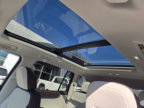 New 2026 GMC Acadia Denali w/ Super Cruise Package image 24