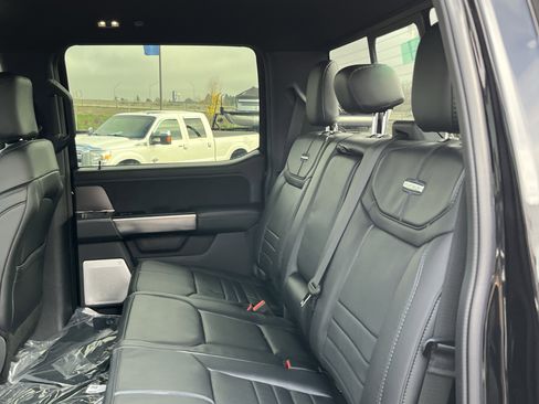 New 2026 Ford F450 Platinum w/ FX4 Off-Road Package image 12